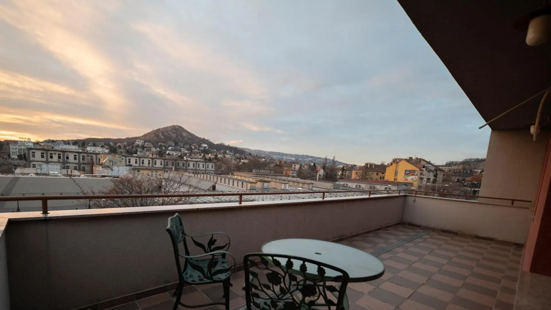 Carolina Apartman Budapest 0*,